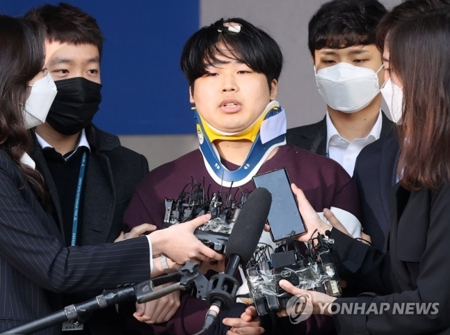 미성년자 성 착취물을 제작해 텔레그램 대화방 통해 유포한 '박사방' 운영자 조주빈. (사진=연합뉴스)