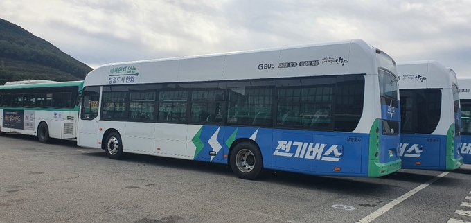 안양시가 다음달까지 친환경 저상버스 40대를 추가 도입하기로 했다. (사진=안양시 제공)