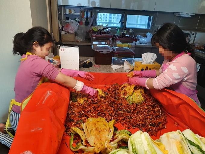 시민들에게 제공되는 '기장체험 키트' (사진=용인시 제공)