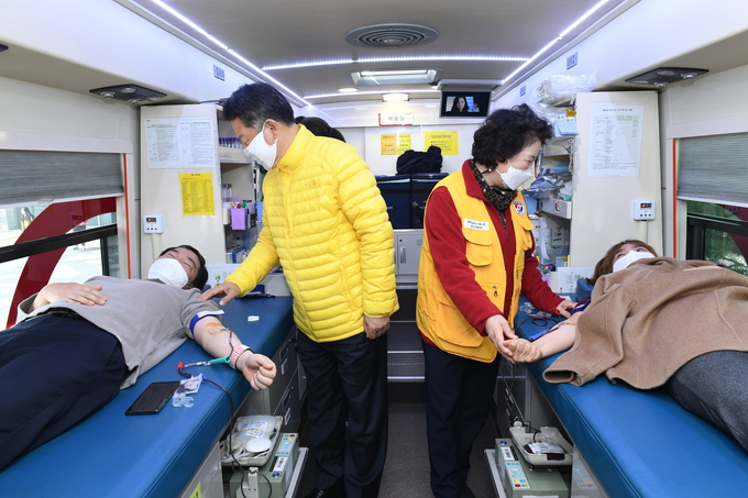 구리시는 지난 22일 행복을 나누는 공직자 헌혈행사를 진행했다. (사진=구리시 제공)
