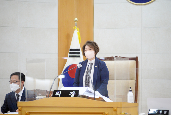 한양수 파주시의회의장이 회의를 진행하고 있다. (사진=파주시의회 제공)