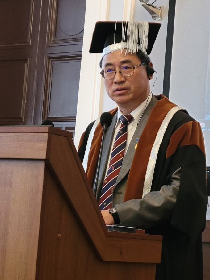 신은철 인천대 명예교수. ( 사진 = 인천대 제공 )