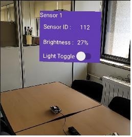 본 그림은 고영배 교수 팀이 개발한 상대위치 인식 기술과 증강현실 기술을 혼합하여 눈에 보이지 않는 IoT 센서 정보를 파악하는 서비스 프로토타입의 실행 화면이다. (사진=아주대학교 제공)