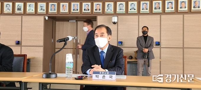박윤국 포천시장이 인사말을 하고 있다. (사진=문석완 기자)