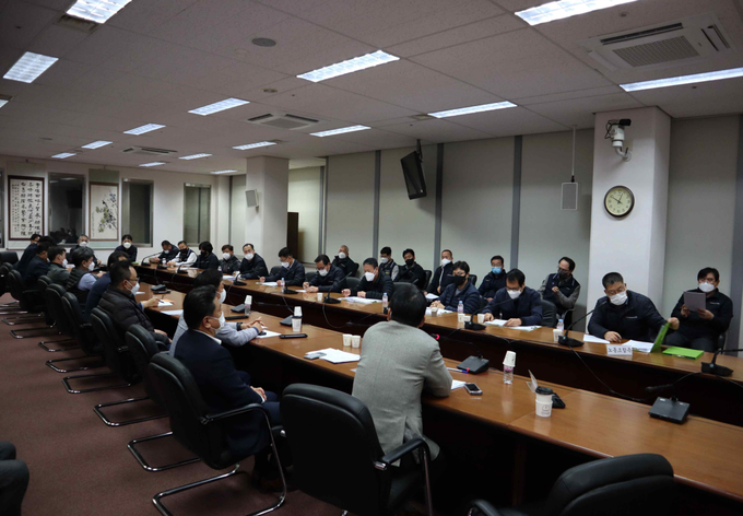 경기지역자동차노동조합(위원장 이기천)과 경기버스운송사업조합 간 1차 노동쟁의 조정회의가 결렬되며 수능 당일 버스파업이 진행될 위기에 놓였다. (사진=경기지역자동차노동조합 제공)