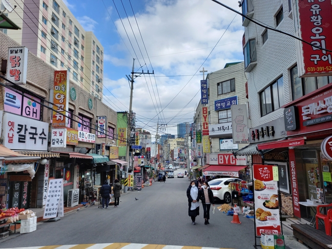 군포시 제1호 골목형 상점가로 지정된 당동로시장. (사진=군포시 제공)