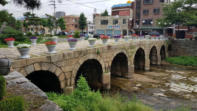 정조 임금 때 안양 석수동 삼막천에 만든 홍예교 양식의 만안교. (사진=성남학연구소 제공)