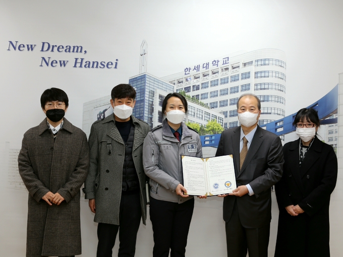 군포경찰서 한세대학교와 불법촬영등 성범죄 예방 및 위기 청소년 지원 협약을 체결했다.(사진=군포경찰서 제공)
