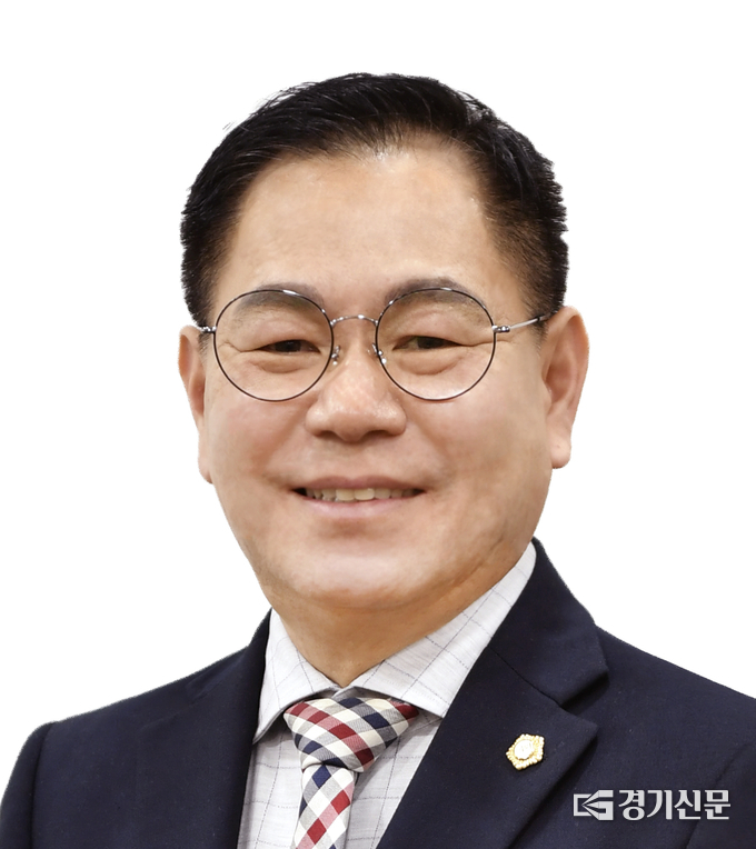 송상국 포천시의회 의장 직무대리 부의장.
