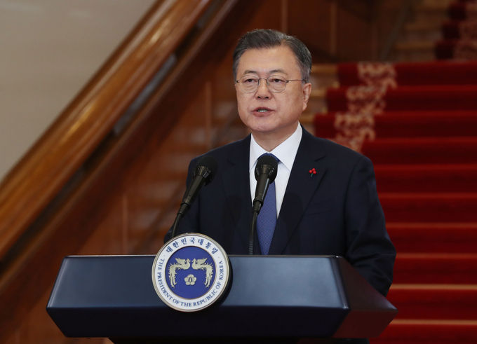 문재인 대통령이 3일 오전 청와대에서 2022년 임인년 신년사를 하고 있다. (사진=연합뉴스 제공)