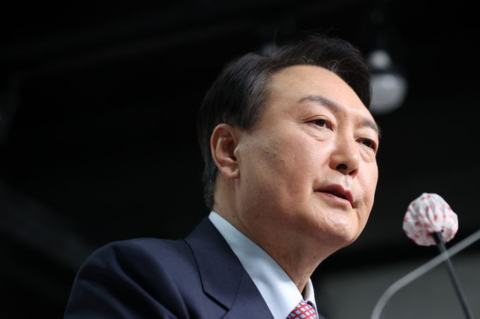  국민의힘 윤석열 대선 후보가 5일 오전 서울 여의도 중앙당사에서 선거대책위원회 해산 및 입장 발표 기자회견을 하고 있다. (사진=국회사진기자단/연합뉴스 제공)