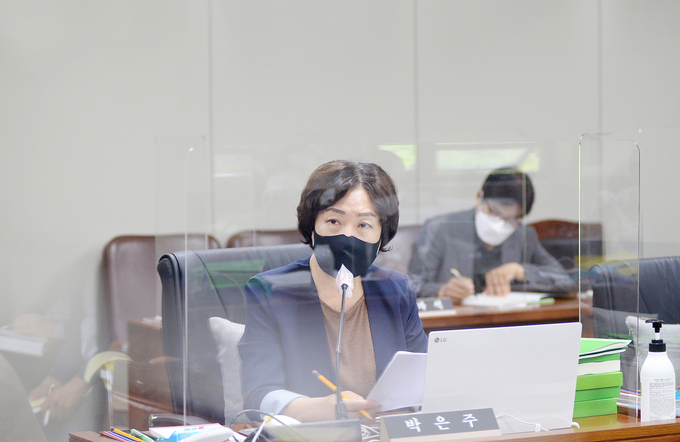 독립유공자 지원에 관한 조례일부 개정조례안을 대표발의한 박은주 파주시의회의원.(사진=파주시의회 제공)