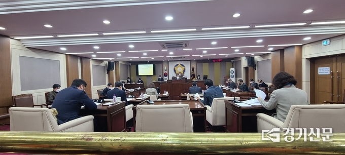 포천시의회 제162회 임시회 제7차 본회의가 열리고 있다. (사진=문석완 기자)