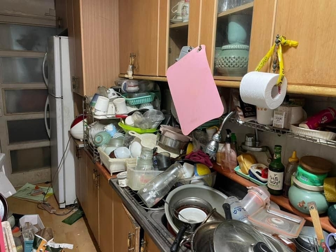 저장강박 가구 실제 모습. (사진=성남시 제공)