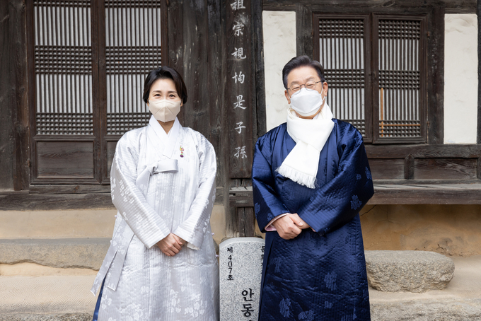 더불어민주당 이재명 대선 후보와 배우자 김혜경 씨 (사진=더불어민주당 선대위 제공/자료사진)