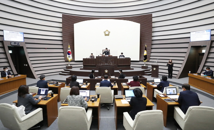 광주시의회는 제290회 임시회를 개최하고 새해 첫 의정활동에 돌입하고 있다.(사진=광주시의회 제공)