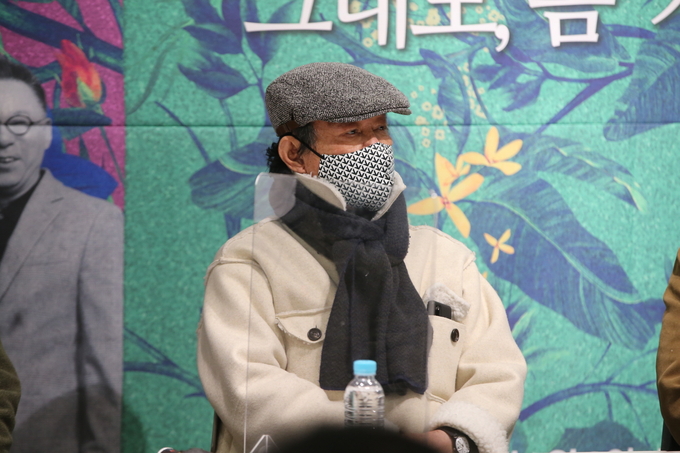 연극 '물리학자들'에 출연하는 배우 정욱. (사진=스튜디오 반 제공)