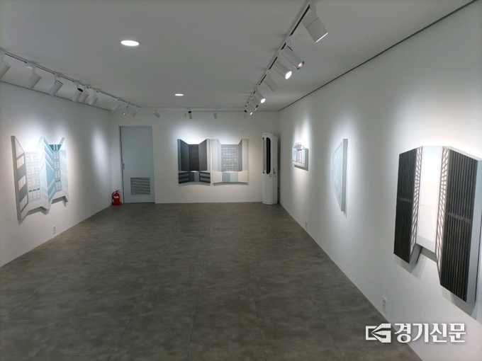 이해리 작가의 ‘시대의 반영’이라는 주제로한 특별기획전(사진=안성시)