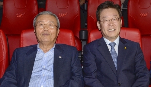 더불어민주당 이재명 대선후보(오른쪽)와 김종인 전 국민의힘 총괄선대위원장 (사진=연합뉴스/자료사진)