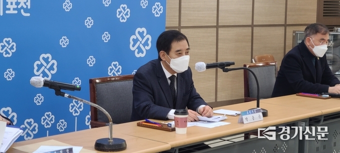 박윤국 포천시장이 이통장연합회에서 인사하고 있다. (사진=문석완 기자)
