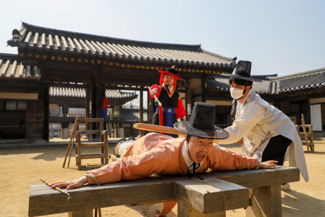 '웰컴 투 조선'. (사진=한국민속촌 제공)