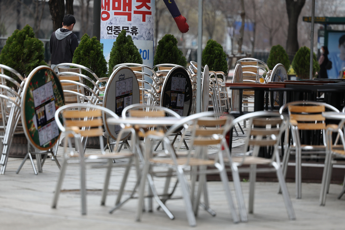 손님 기다리는 주점의 테이블 (사진=연합뉴스/자료사진)