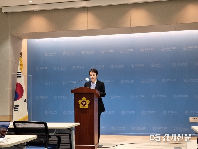 천영미 경기도의회 의원이 21일 도의회 브리핑룸에서 안산시장 출마를 공식 선언했다. (사진=허수빈 기자)