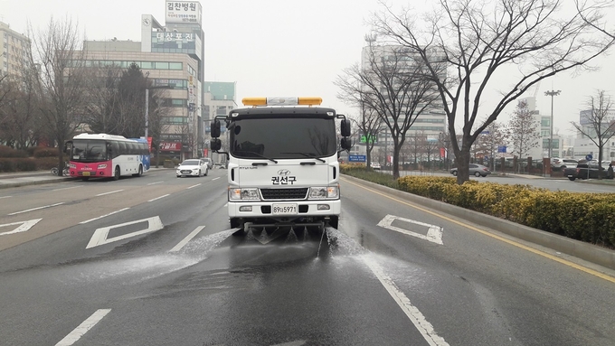 도로청소차 (사진=경기도 제공)