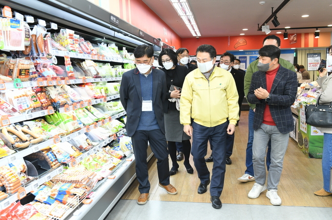 ‘GS The Fresh 내일스토어 구리갈매점’은 지난해 전국 최초로 개점한 고양 백석점에 이어 전국 두 번째 매장이다.(사진=구리시 제공)