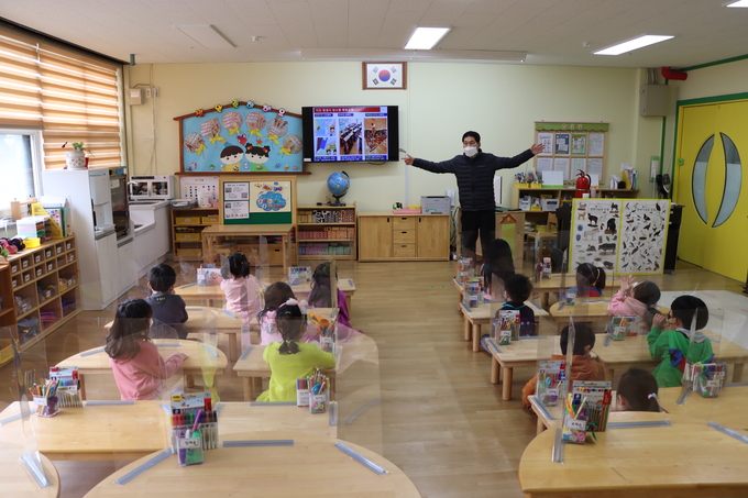 군포소방서가 민간전문강사 활용 재난안전교육을 연중 운영한다.(사진=군포소방서 제공)