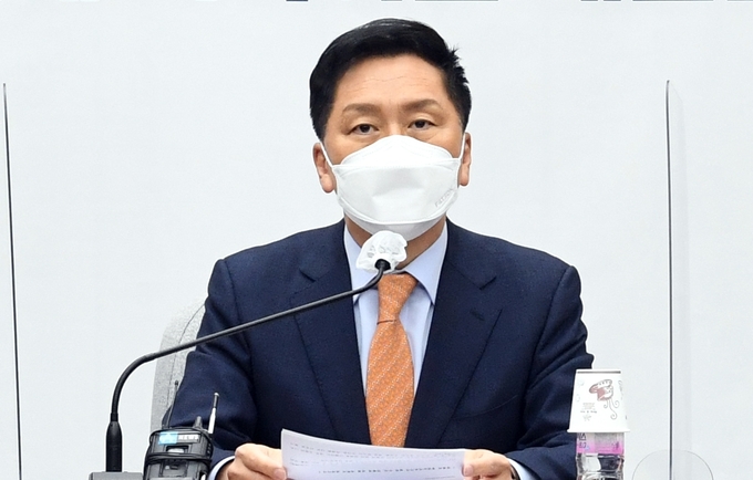 국민의힘 김기현 원내대표가 29일 국회에서 열린 원내대책회의에서 발언하고 있다. (사진=연합뉴스 제공)