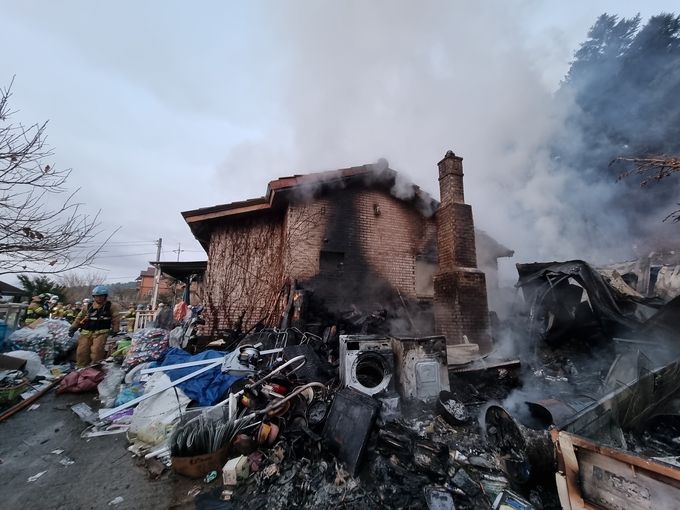 전소한 주택. (사진=경기도소방재난본부 제공)