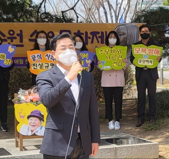 이기우 수원시장 예비후보가 자유발언을 통해 발언하고 있는 모습 (사진= 이기우 예비후보 측 제공)