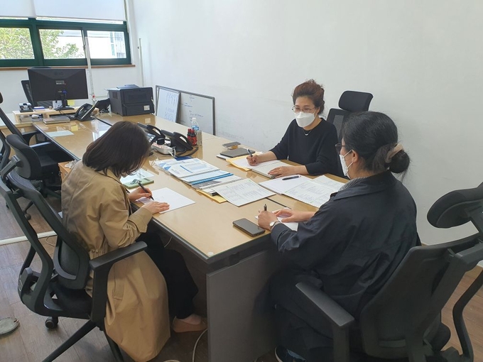 파주 보건소 직원을 대상으로 심리상담이 실시되고 있다.(사진=파주시 제공)