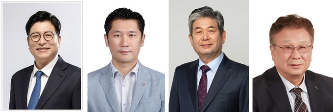 왼쪽부터 도성훈 인천시교육감, 서정호 전 인천시의원, 최계운 인천대 명예교수, 허훈 전 인천하이텍고등학교 교장.