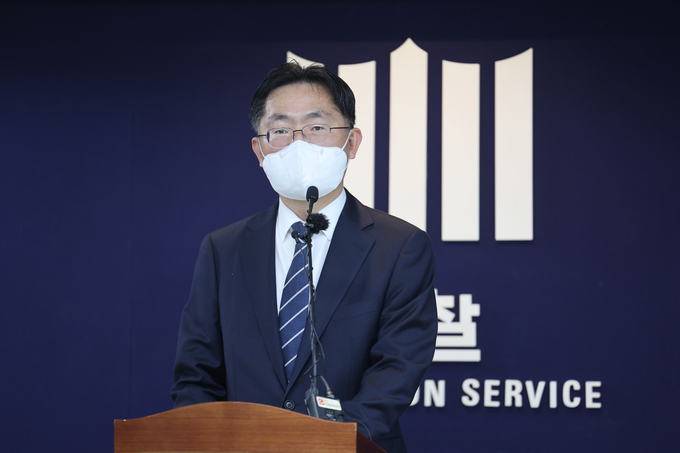 이정수 서울중앙지검장이 26일 오전 서울 서초구 중앙지검에서 열린 검수완박(검찰 수사권 완전 박탈) 중재안 설명회에서 발언하고 있다. (사진=연합뉴스)