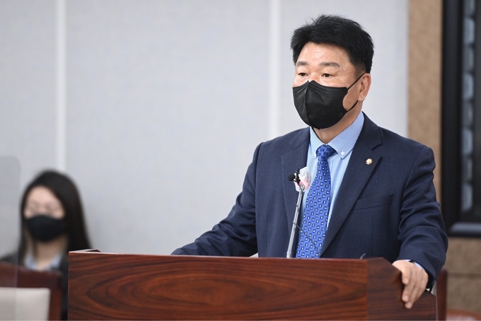 박명규 수원특례시의회 의원. 사진=수원특례시의회 제공)