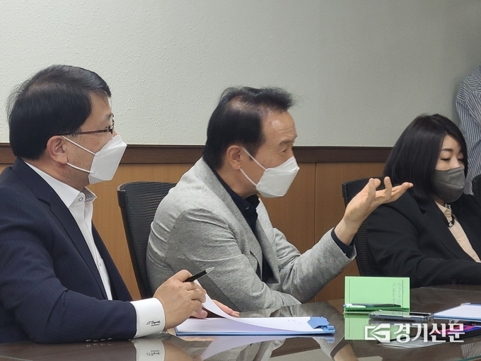 임태희 경기도교육감 예비후보가 ‘하이! 임태희가 간다’ 경기교육현장 탐방의 일환으로 의왕 소재 경기외국어고등학교를 방문했다. (사진=임석규 수습기자)