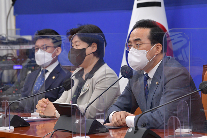  더불어민주당 박홍근 원내대표가 28일 국회에서 열린 정책조정회의에서 발언하고 있다. (사진=국회사진기자단/연합뉴스 제공)