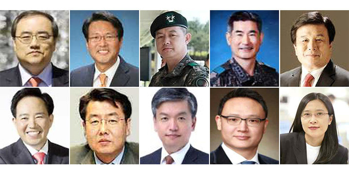 윗줄 왼쪽부터 김성한 국가안보실장·김태효 국가안보실 1차장·신인호 2차장·김용현 대통령경호처장·이진복 정무수석비서관 내정자. 아랫줄 왼쪽부터 강승규 시민사회수석비서관·최영범 홍보수석비서관·최상목 경제수석비서관·안상훈 사회수석비서관·강인선 대변인 내정자. (사진=당선인대변인실 제공)