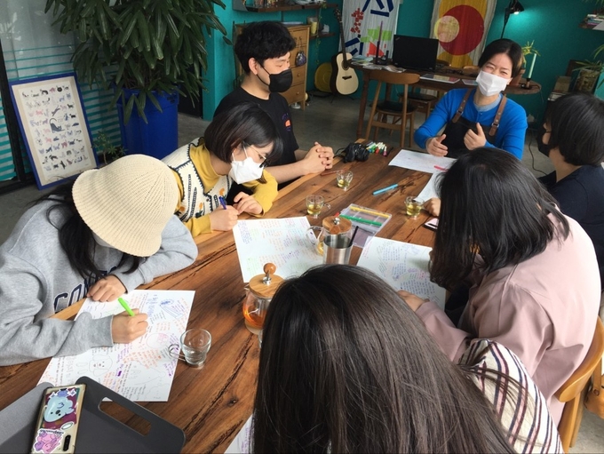 인천문화재단은 강화도에서 진행할 '청년한달살아보기' 프로그램 참여자를 모집한다. ( 사진 = 인천문화재단 제공 )