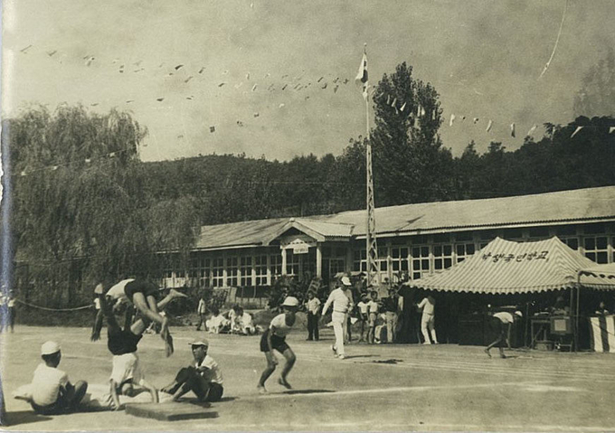 1960년대 낙생초등학교 운동회 모습. (사진=성남학연구소 제공)