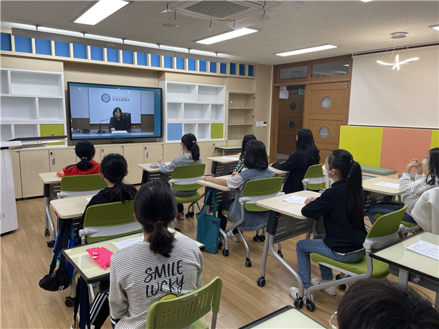‘주곡초등학교 부설 영재학급’에는 12개 학교 학생들이 참여해 융합 AI로봇 분야를 공부하게 된다.(사진=구리남양주교육지원청 제공)