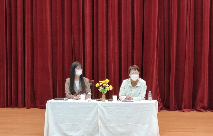 김은혜 국민의힘 경기도지사 후보는 11일 용인시 루터대학교에서 열린 사회복지사 정책간담회에 참석했다. (사진=허수빈 기자)