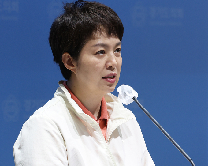국민의힘 김은혜 경기도지사 후보가 지난 13일 경기도 수원시 경기도의회에서 공약 발표 기자회견을 하고 있다. (사진=연합뉴스 제공)