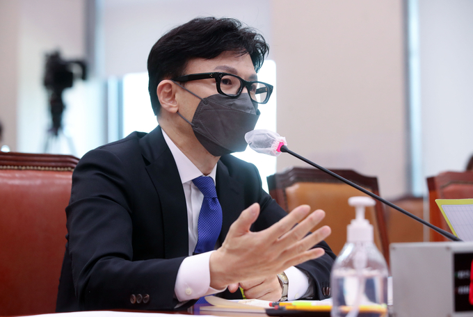  한동훈 법무부 장관 후보자가 9일 오후 국회에서 열린 인사청문회에서 의원질의에 답변하고 있다. (사진=연합뉴스/자료사진)
