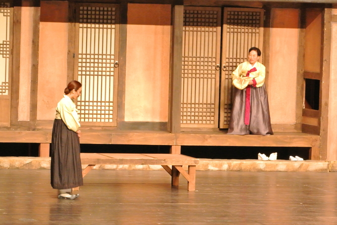 악극 찔레꽃 공연 모습. (사진=성남문화재단 제공)