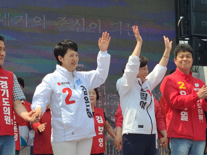 김은혜 국민의힘 경기도지사 후보는 21일 안양 벽산사거리에서 선거유세를 진행했다. (사진=김기웅 수습기자)