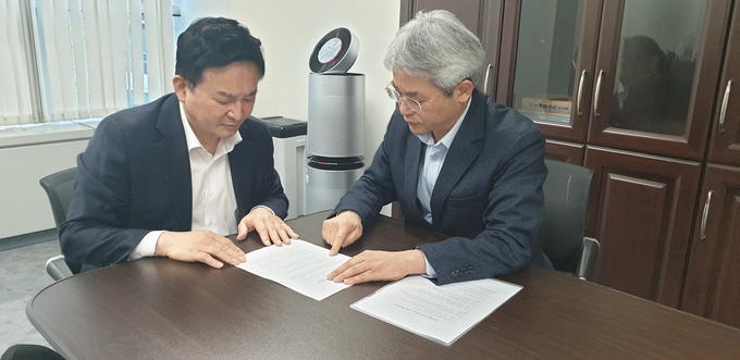 이동환 국민의힘 고양시장 후보와 원희룡 국토교통부 장관(왼쪽). (사진=이동환 후보 캠프 제공)