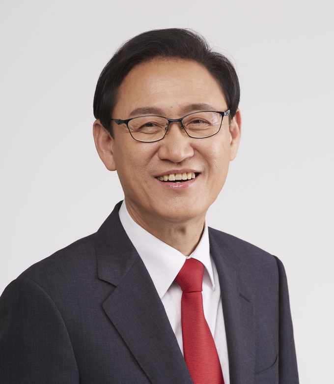 인수위원장에 임명된 정유섭 부평갑 당협위원장.